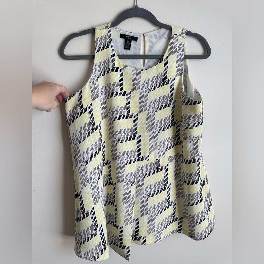 Alfani Petites Yellow and Black Asymmetrical Sleeveless Blouse